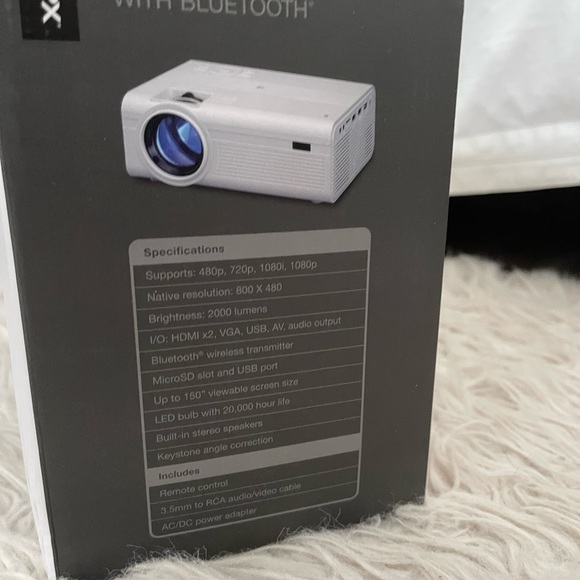 GPX mini projector with Bluetooth - Picture 4 of 9